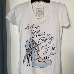 Cinderella T-shirt: women size xsmall